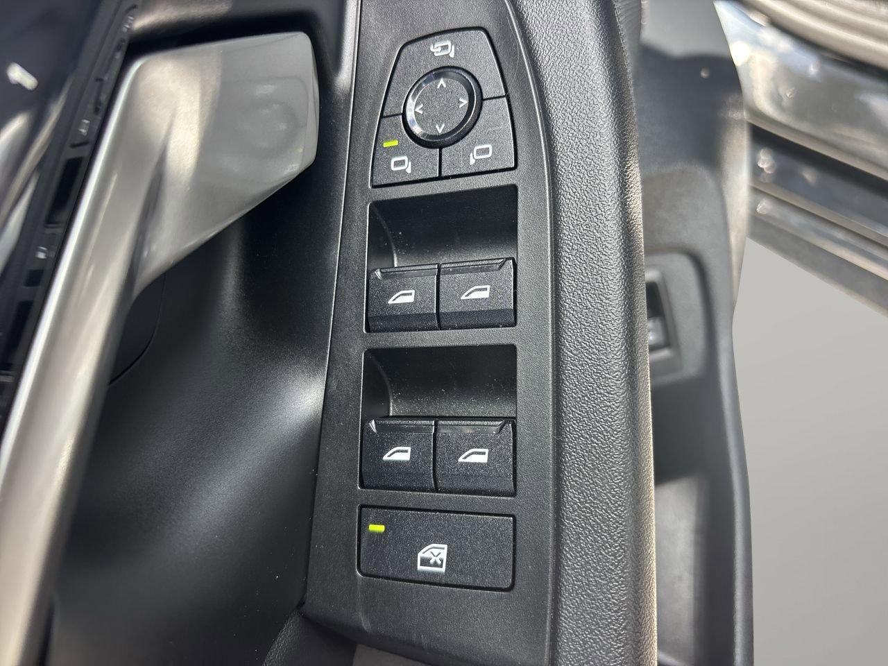 Used 2024 BMW 540i xDrive w/ M Sport Package AWD/4WD image 18