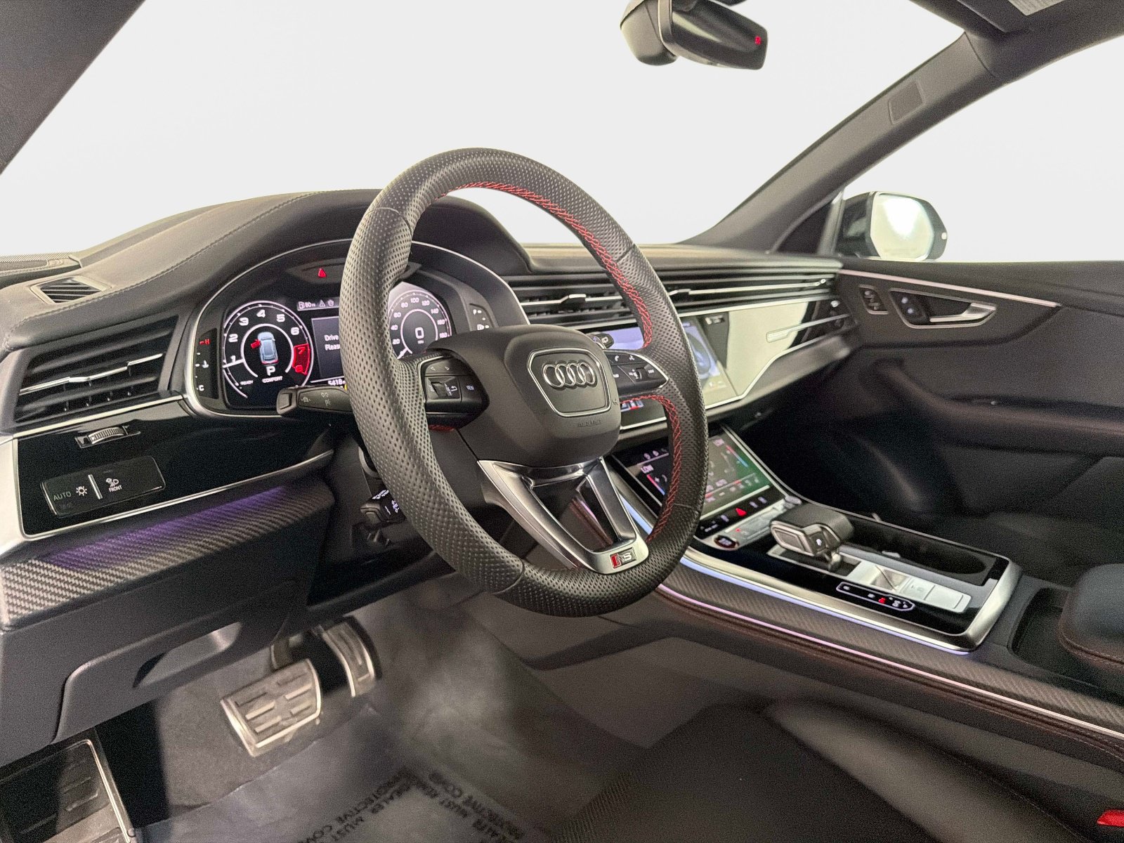 Used 2024 Audi RS Q8 AWD/4WD image 41