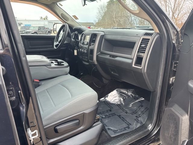 Used 2017 RAM 3500 Tradesman w/ Chrome Appearance Group image 16