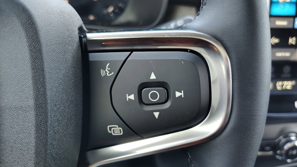 New 2026 Volvo XC40 B5 Plus w/ Climate Package AWD/4WD image 15
