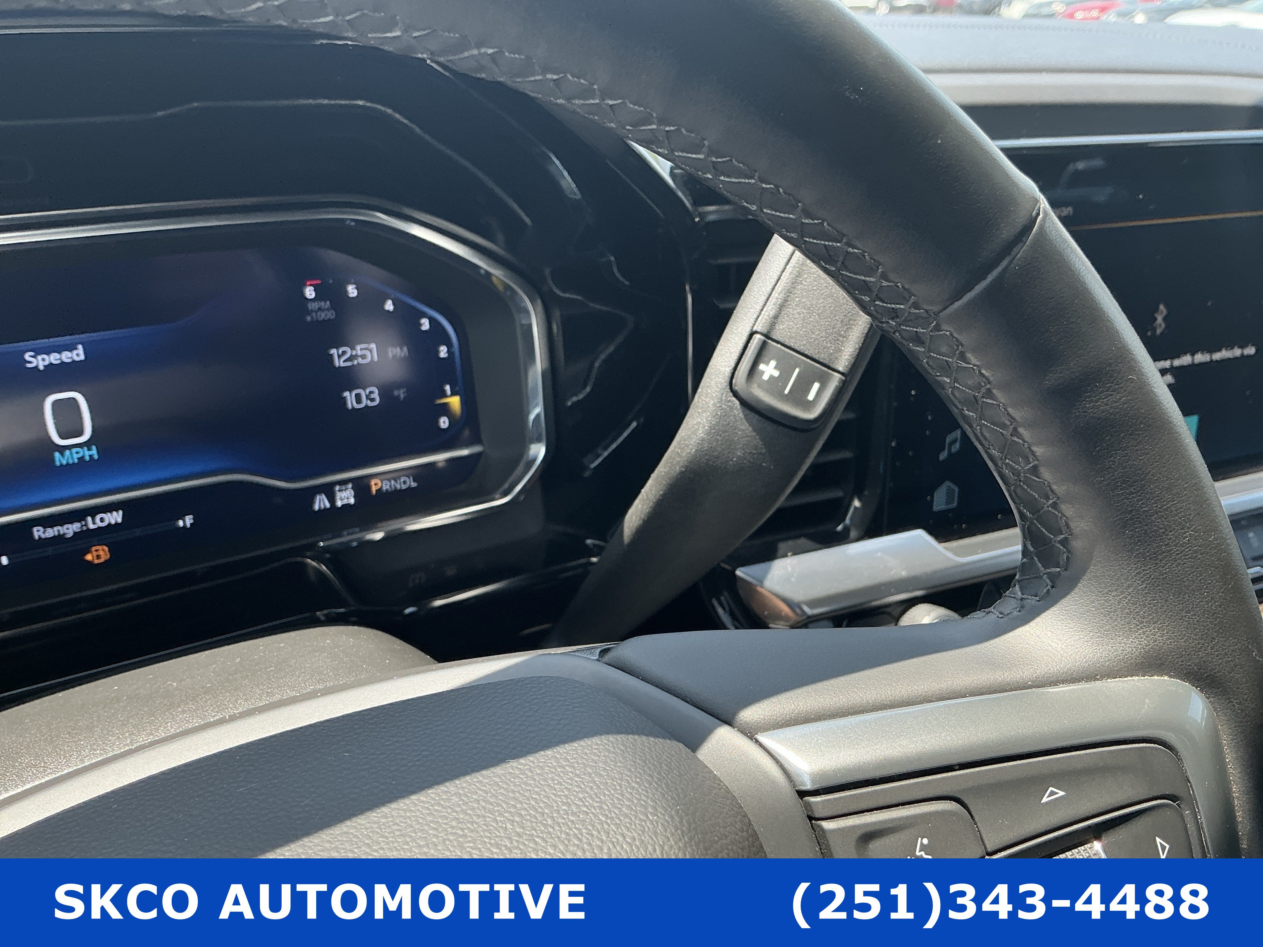 Used 2023 Chevrolet Silverado 1500 LT AWD/4WD image 23