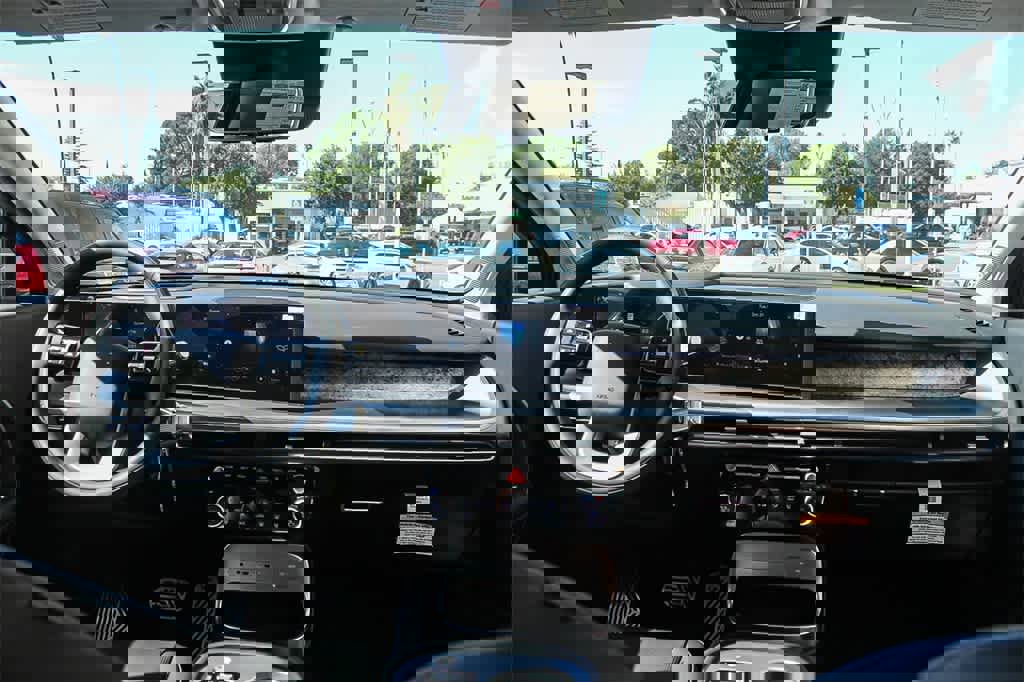 New 2026 Hyundai Ioniq 9 Calligraphy w/ Tow & Go Package image 17