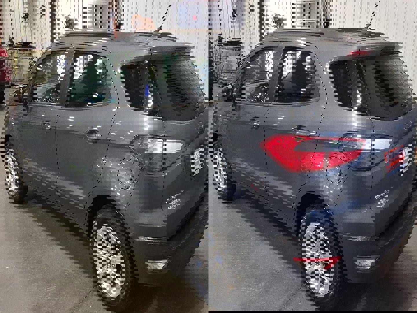 Used 2021 Ford EcoSport SE image 2