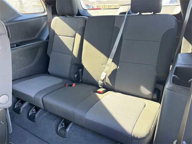 Used 2024 Chevrolet Traverse LT image 21