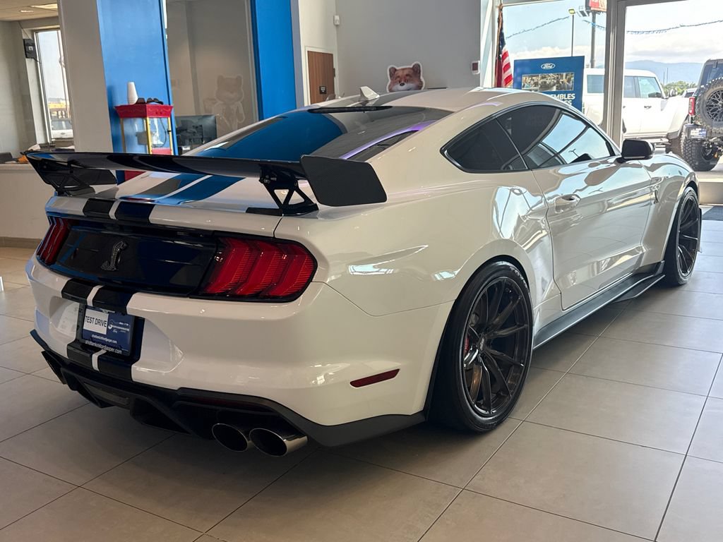 Used 2020 Ford Mustang Shelby GT500 w/ Carbon Fiber Track Pack RWD image 7