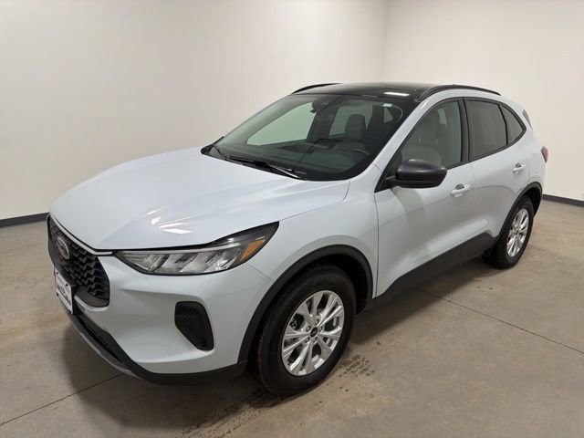 Used 2025 Ford Escape Active w/ Active Premium Tech Pack image 7