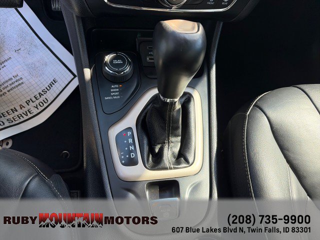 Used 2018 Jeep Cherokee Limited AWD/4WD image 14
