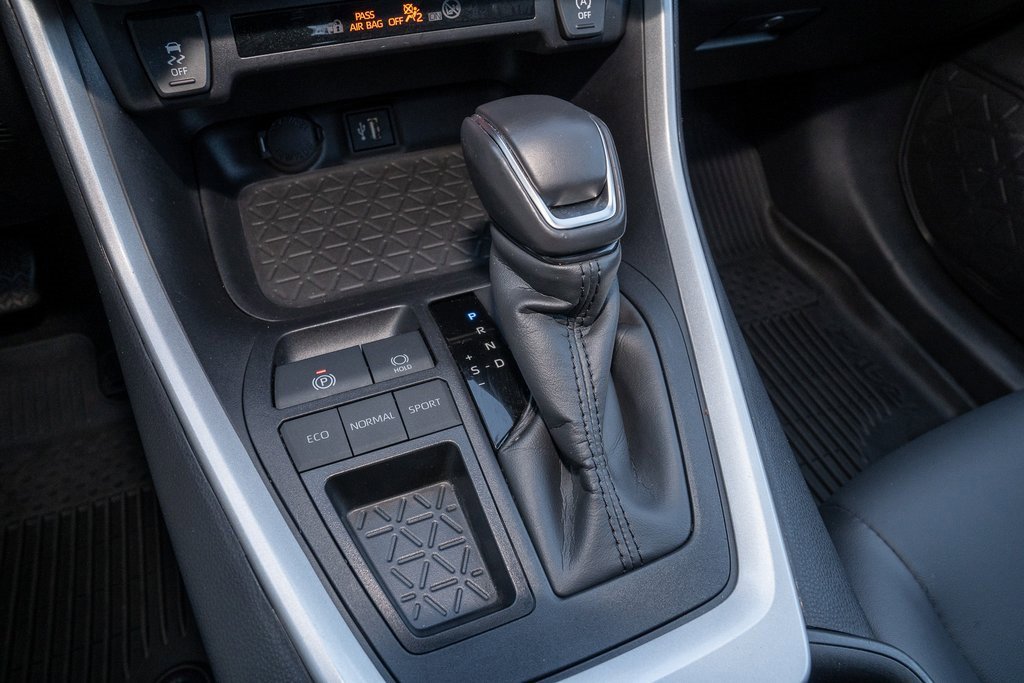 Certified 2025 Toyota RAV4 XLE Premium image 17