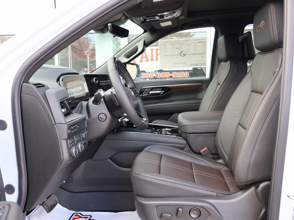 New 2026 Chevrolet Suburban High Country image 14