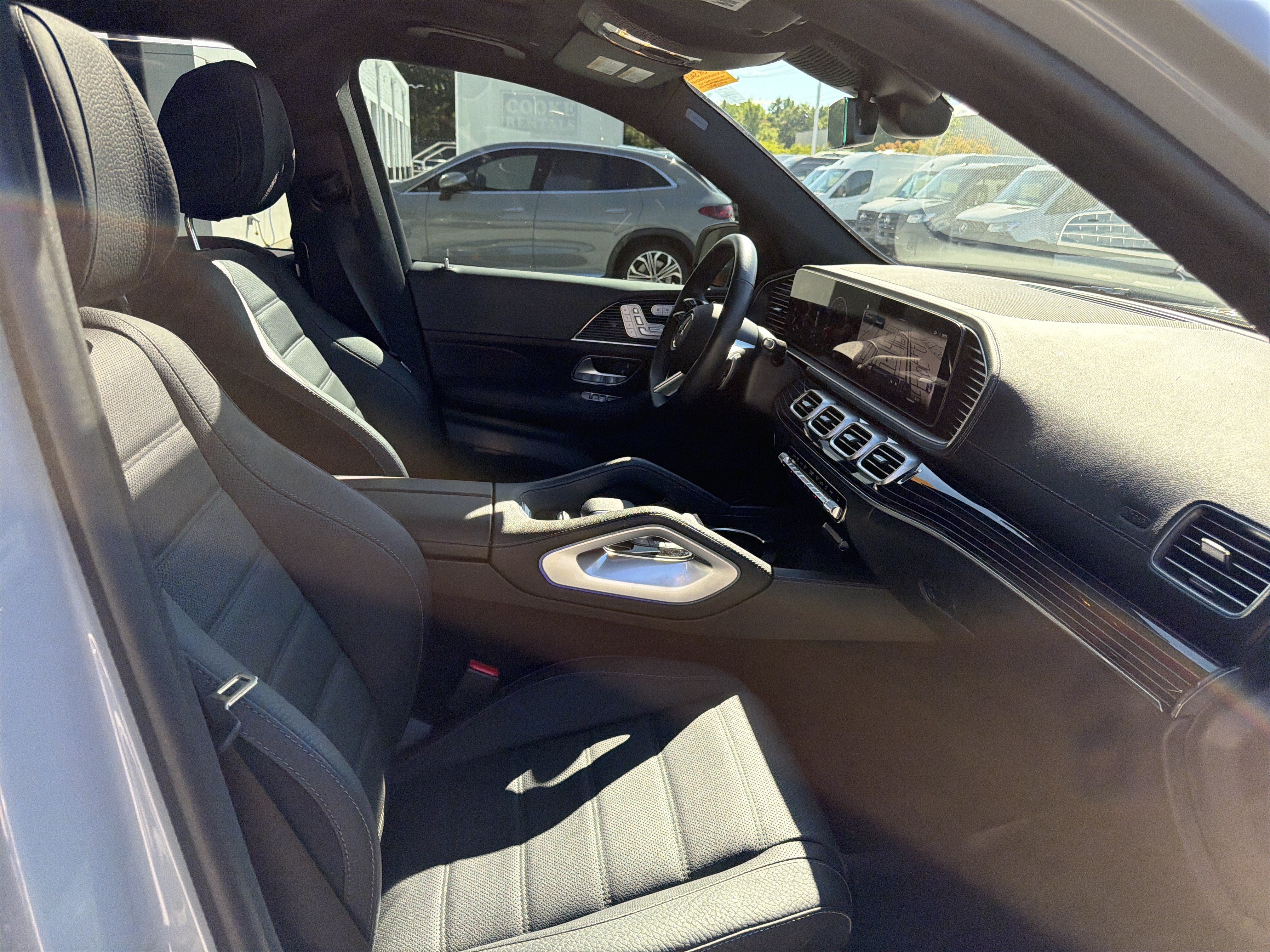 Certified 2025 Mercedes-Benz GLS 450 4MATIC image 35
