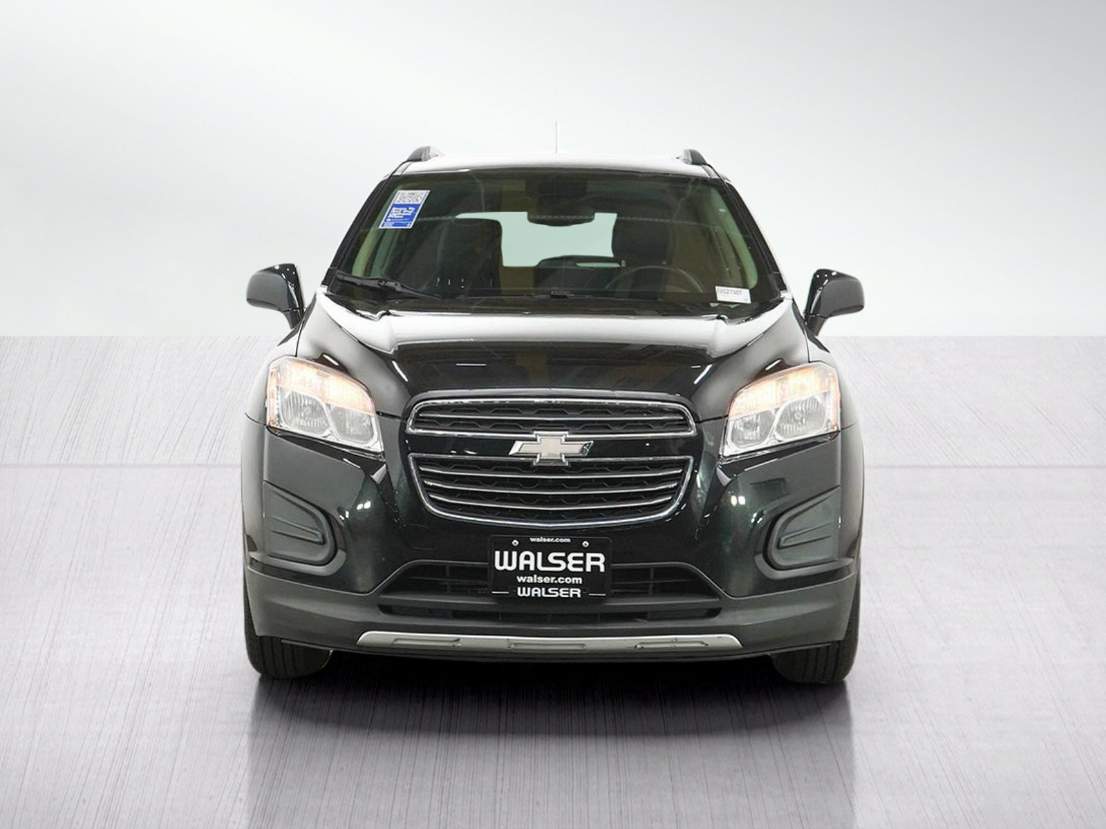 Used 2015 Chevrolet Trax LT w/ LT Sun and Sound Package FWD image 8