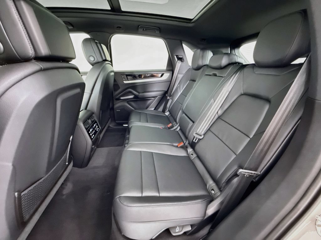 New 2026 Porsche Cayenne AWD/4WD image 24