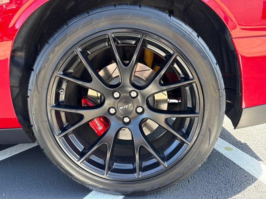 Used 2016 Dodge Challenger SRT Hellcat RWD image 33