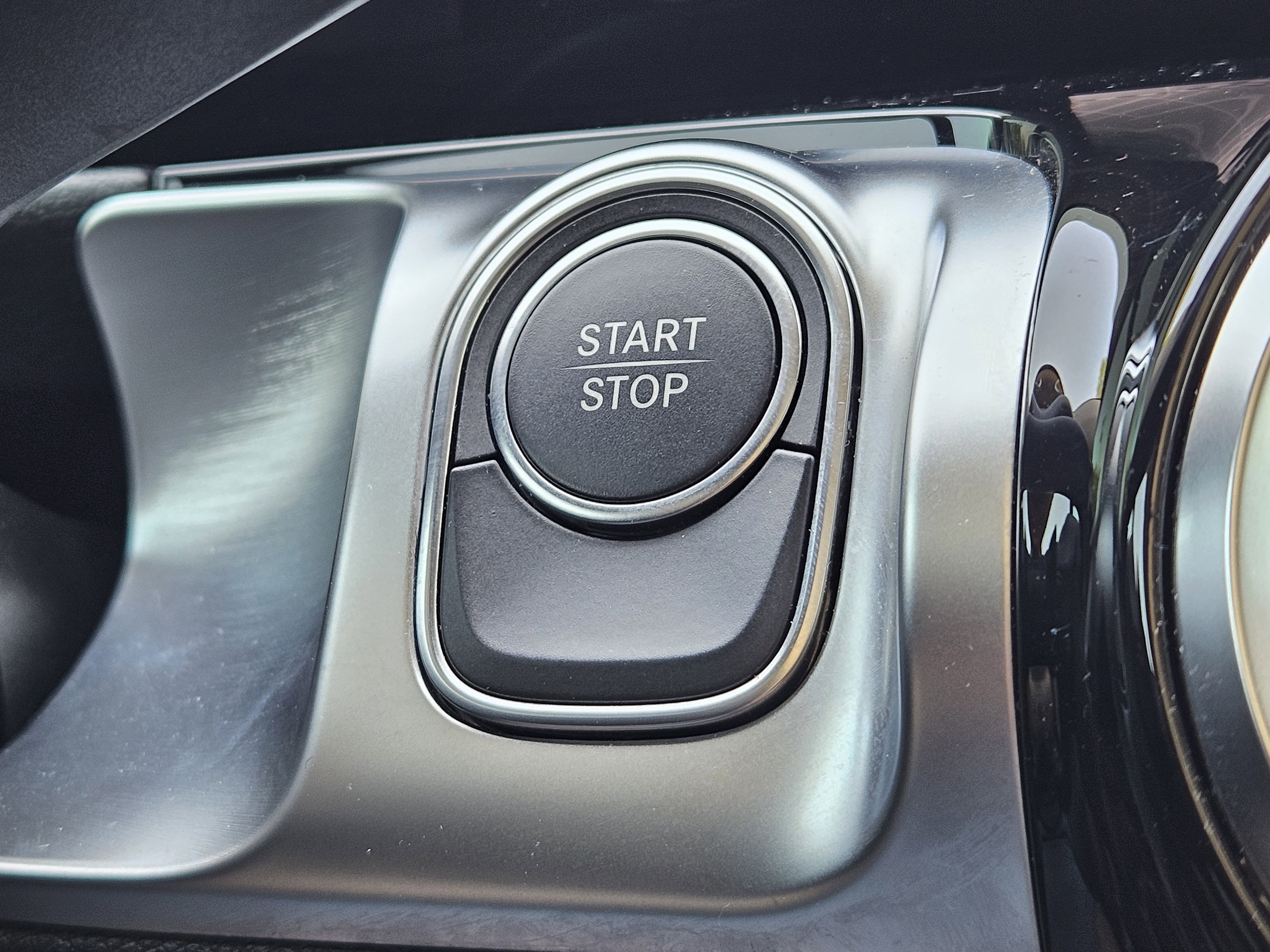 Certified 2023 Mercedes-Benz EQB 350 4MATIC SUV image 22