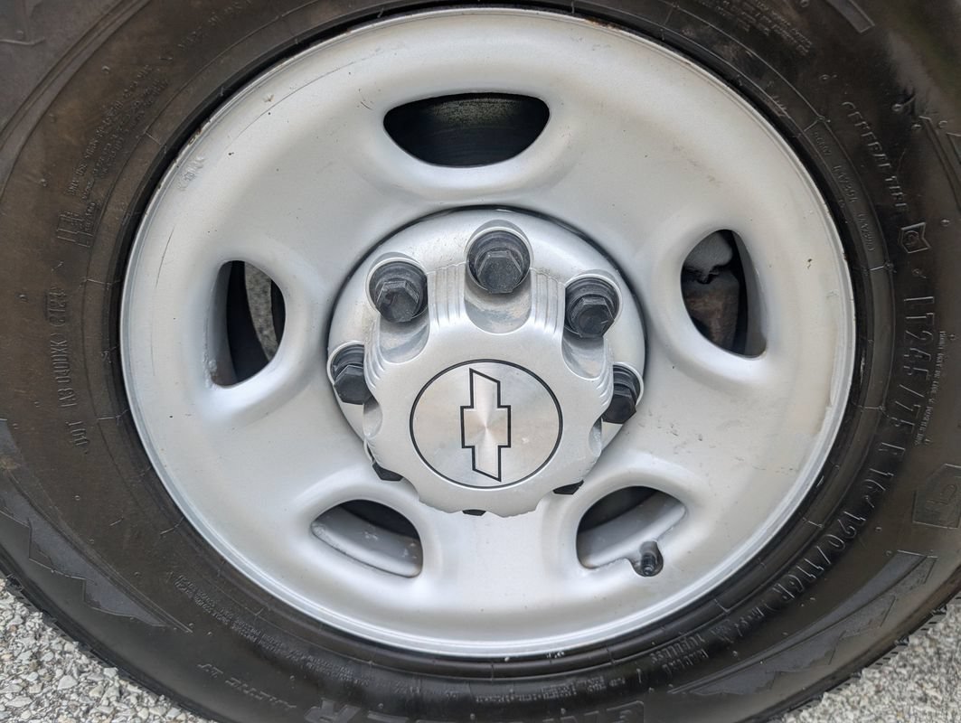 Used 2019 Chevrolet Express 2500 w/ Driver Convenience Package RWD image 40