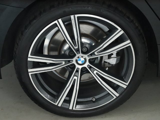 Used 2023 BMW 330i xDrive Sedan w/ Premium Package AWD/4WD image 13