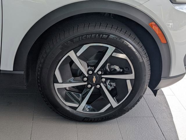 Used 2026 Chevrolet Equinox EV LT image 16