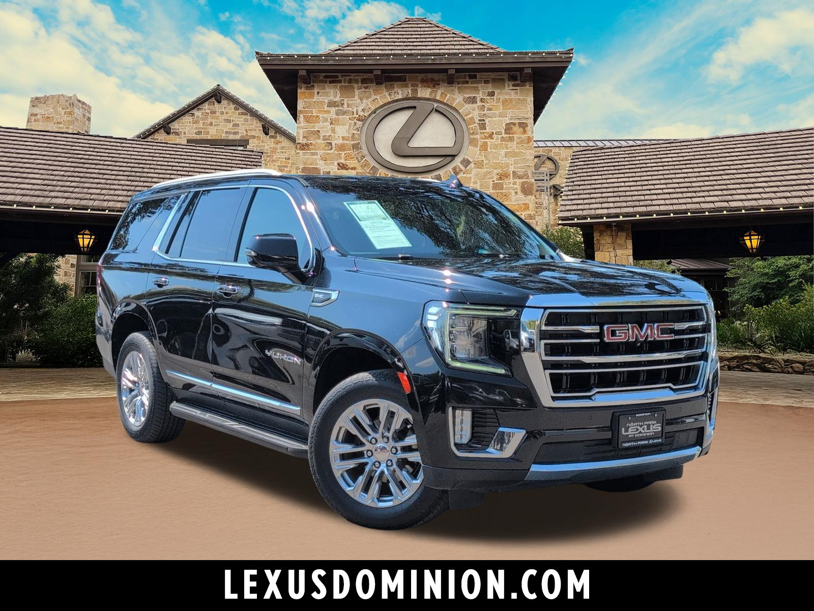 Used 2021 GMC Yukon SLT w/ SLT Premium Package