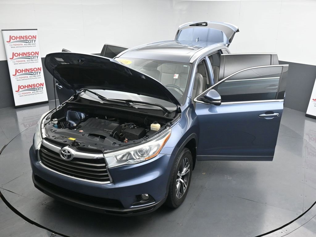 Used 2016 Toyota Highlander XLE image 47