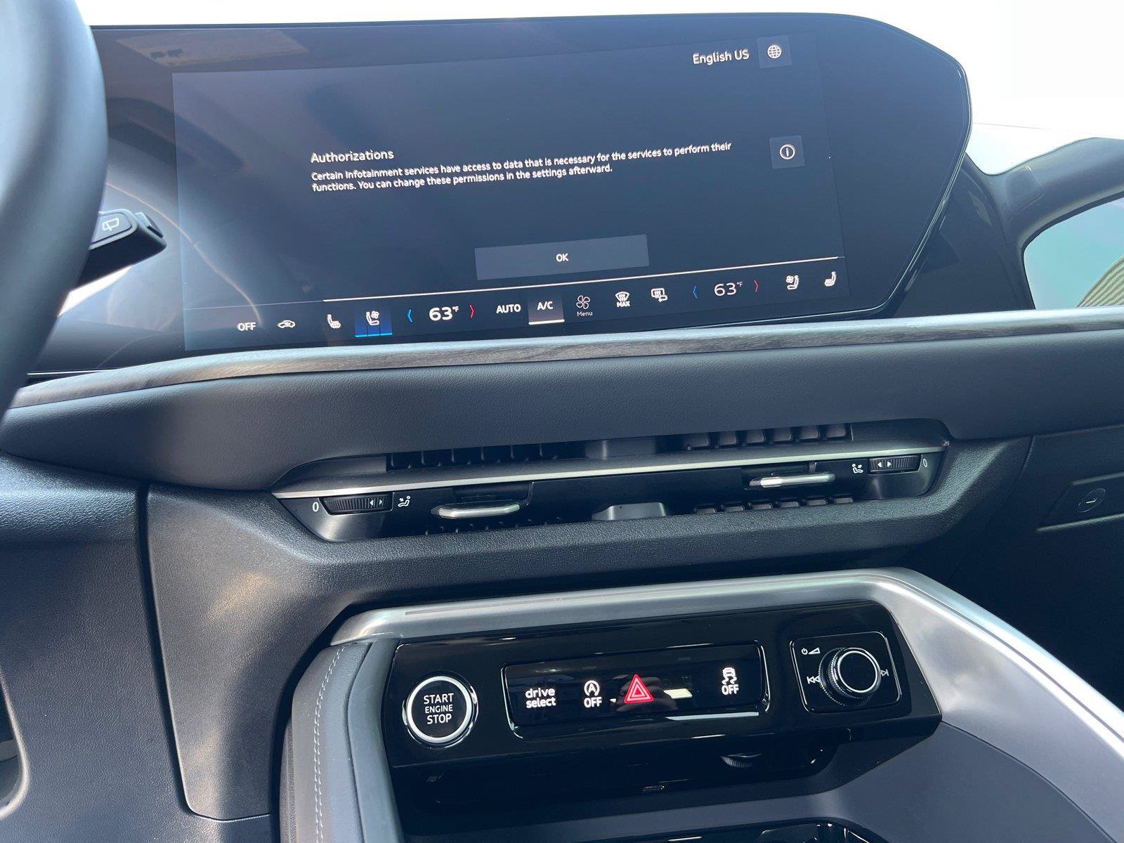 Certified 2025 Audi Q5 Premium Plus AWD/4WD image 28