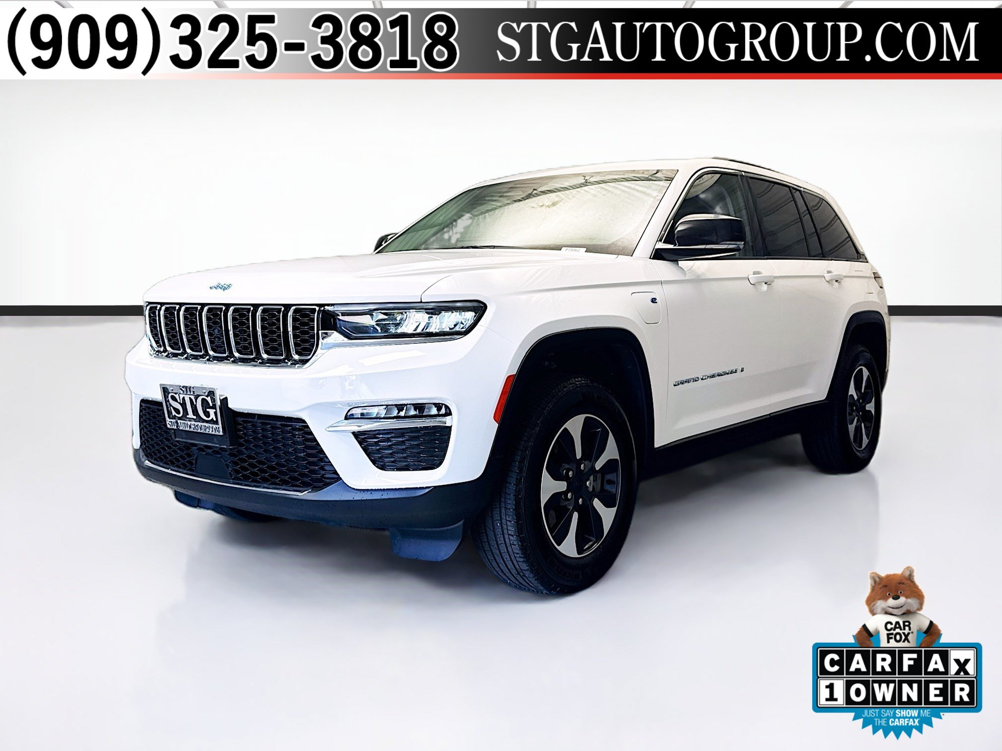 Used 2023 Jeep Grand Cherokee 4WD 4xe image 1