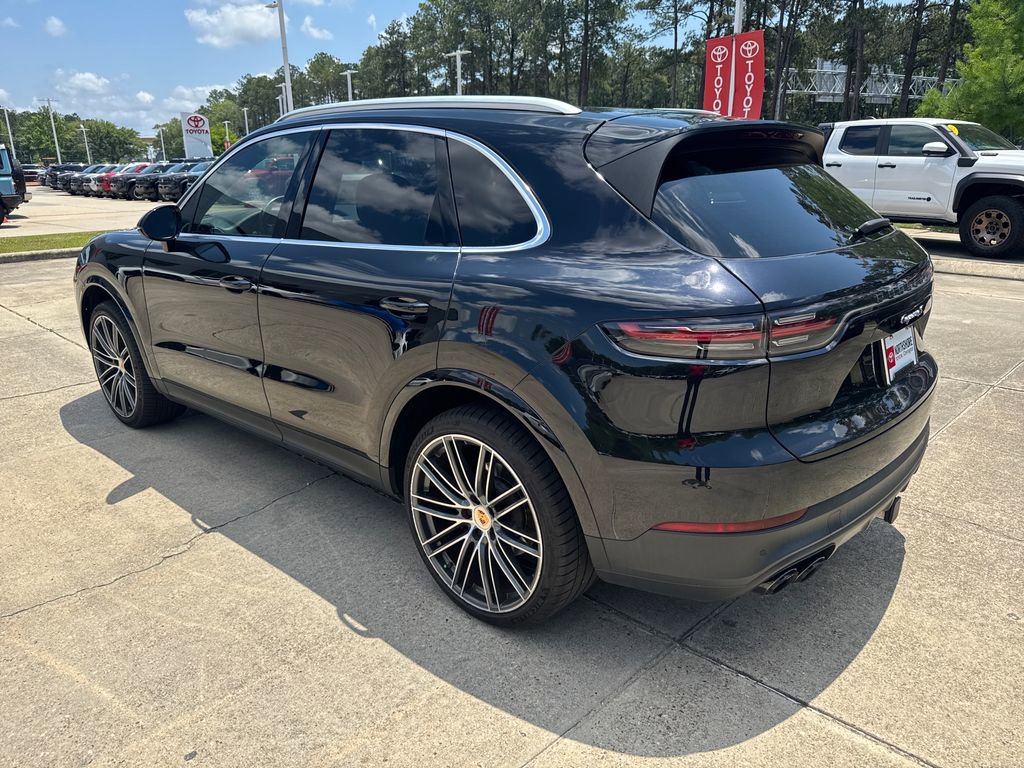 Used 2021 Porsche Cayenne S AWD/4WD image 3