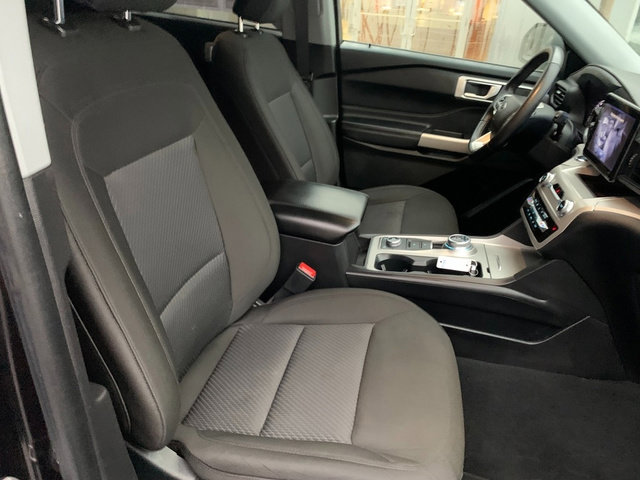 Used 2023 Ford Explorer XLT w/ Class IV Trailer Tow Package image 10