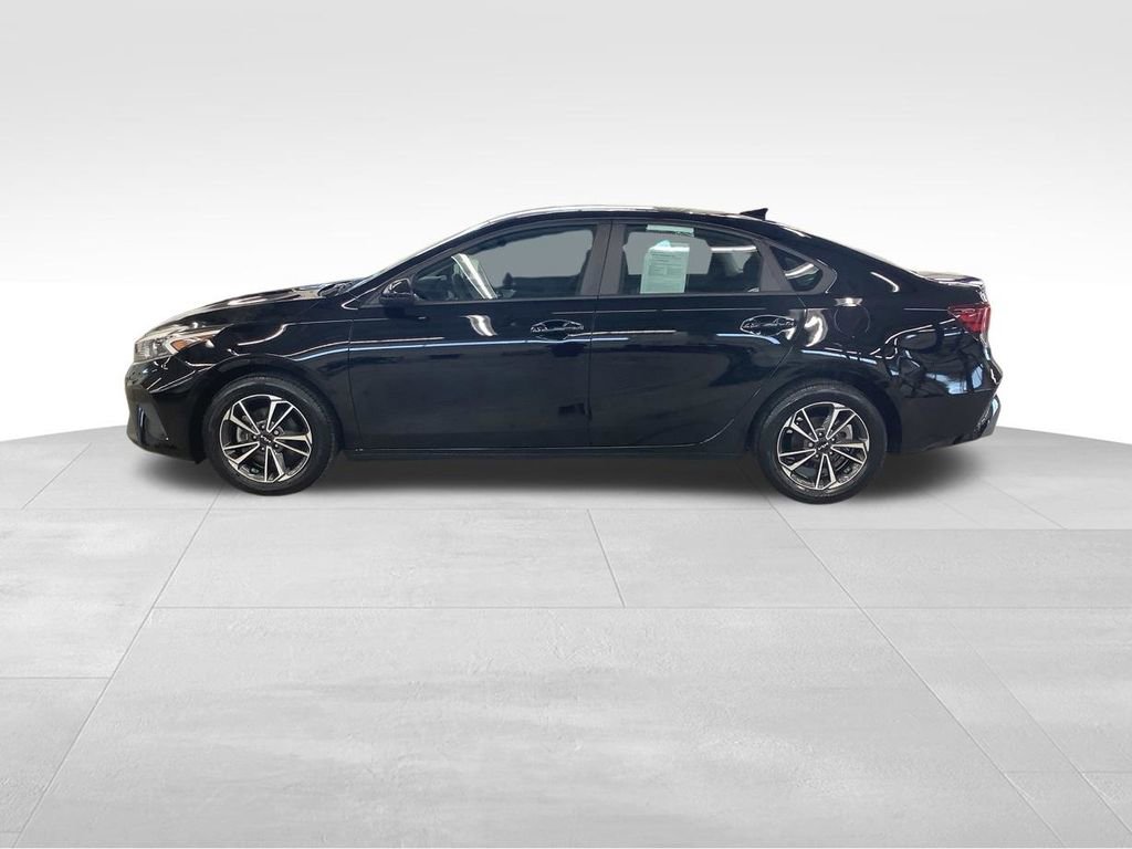 Certified 2023 Kia Forte LXS image 4
