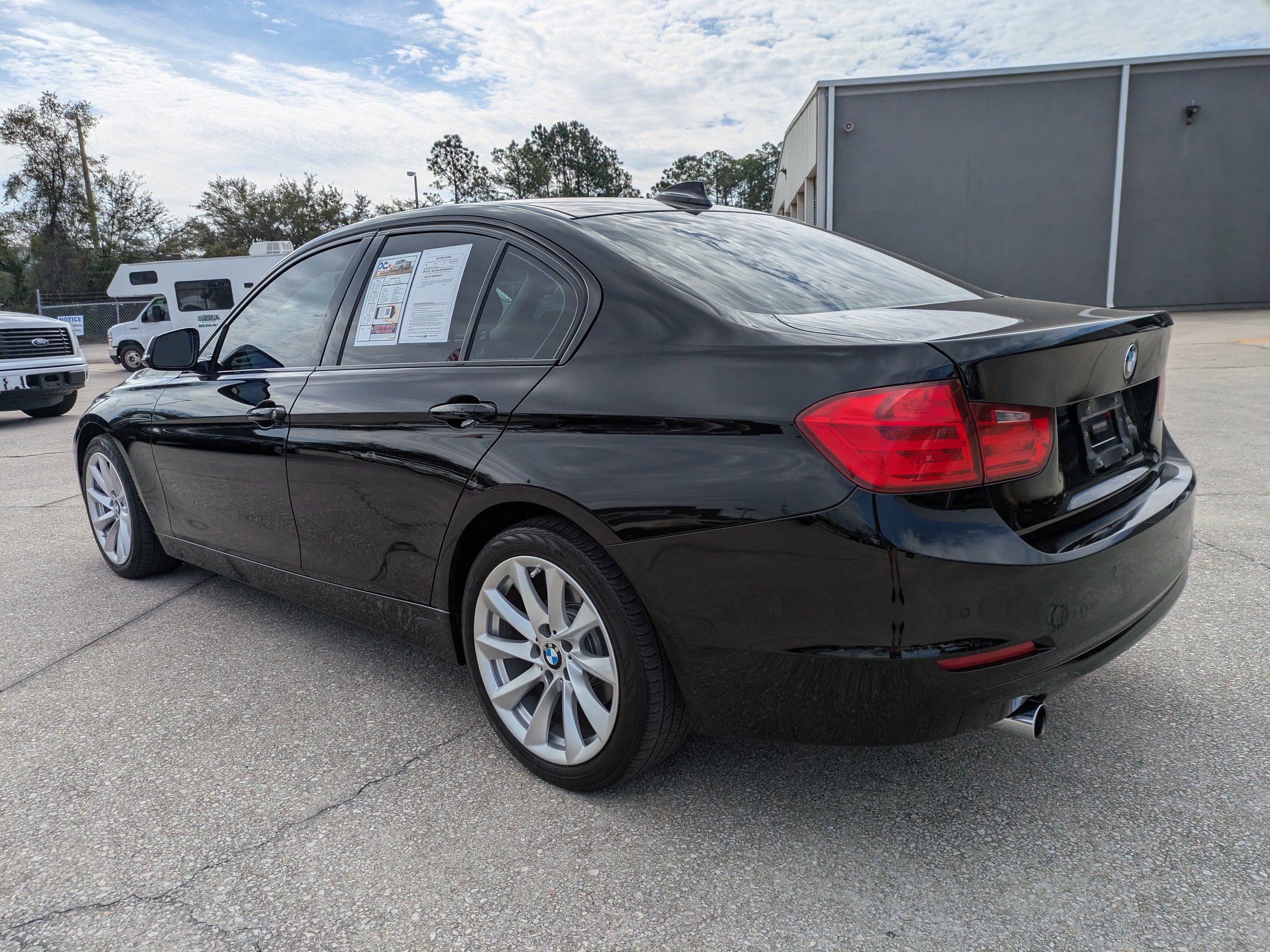 Used 2015 BMW 320i xDrive Sedan image 6
