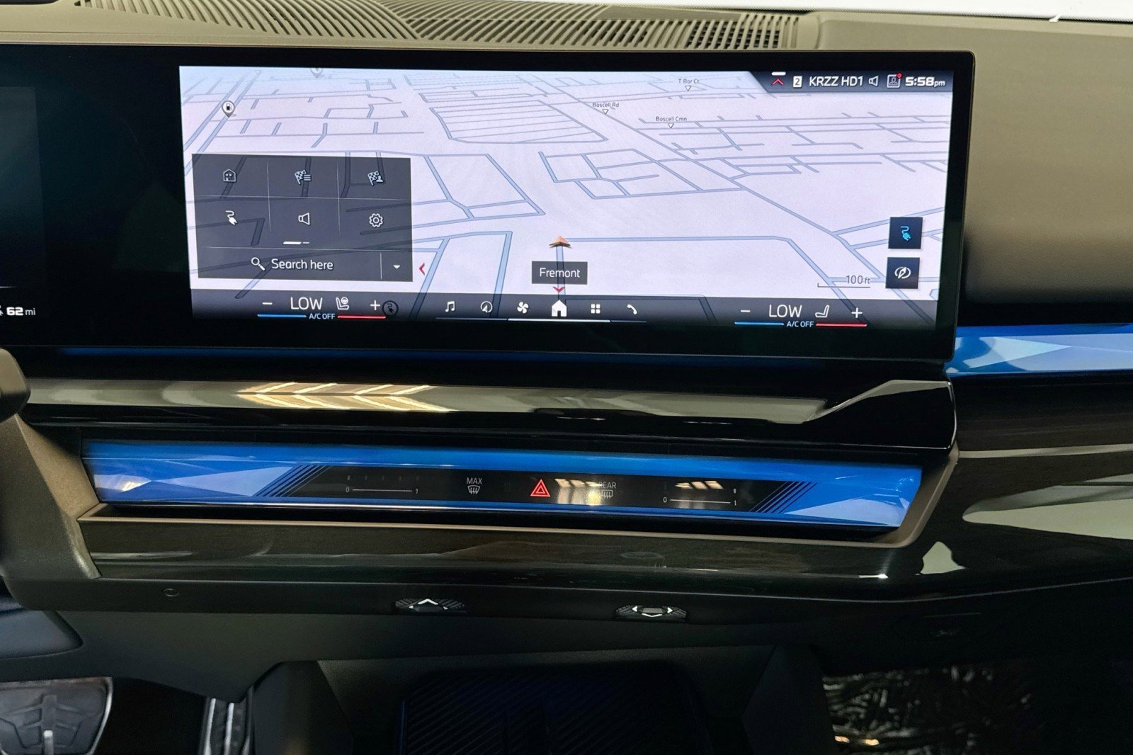 Used 2025 BMW i5 M60 w/ Premium Package image 13