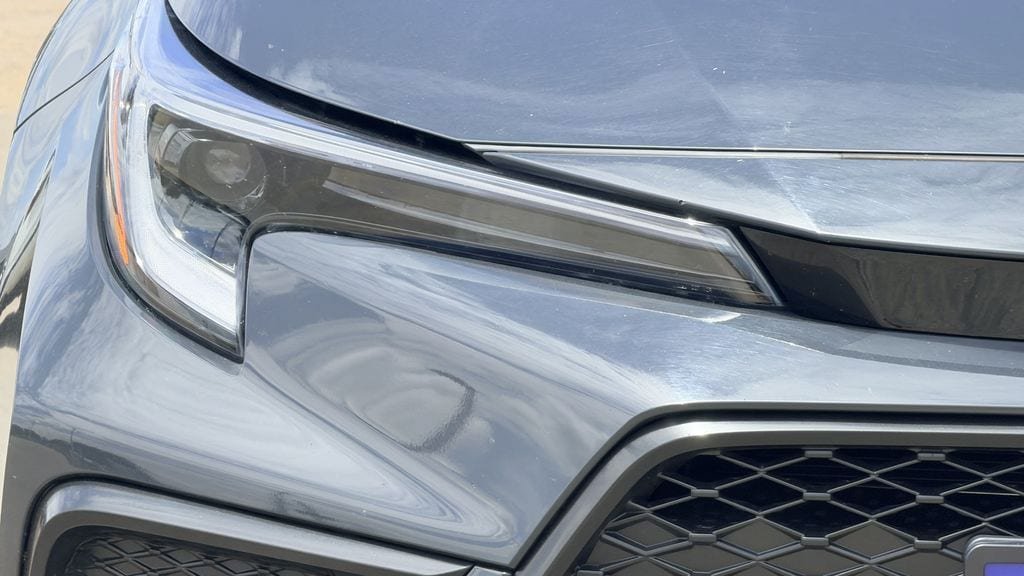 Used 2025 Toyota Corolla SE FWD image 4
