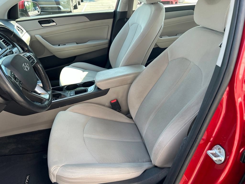 Used 2019 Hyundai Sonata SEL FWD image 10