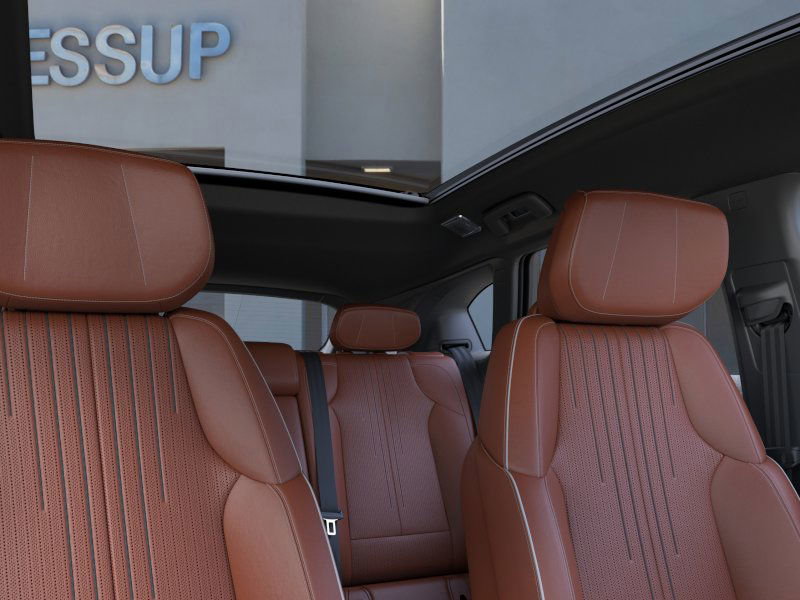 Certified 2026 Cadillac Optiq Luxury 2 RWD image 24