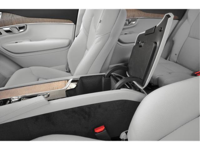 Used 2025 Volvo XC90 B6 Plus AWD/4WD image 13