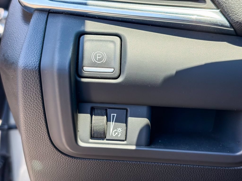 Certified 2023 Cadillac CT4 Luxury w/ Sun And Sound Package AWD/4WD image 39