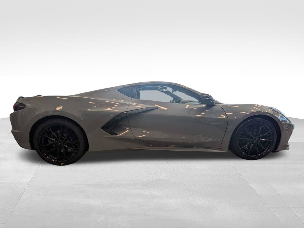 Used 2024 Chevrolet Corvette Stingray Preferred Cpe w/ 2LT RWD image 3