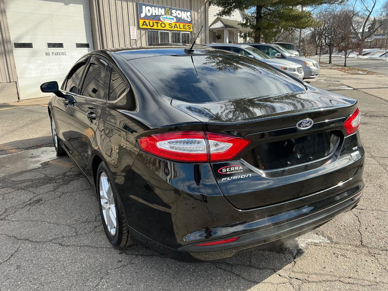 Used 2014 Ford Fusion SE image 5