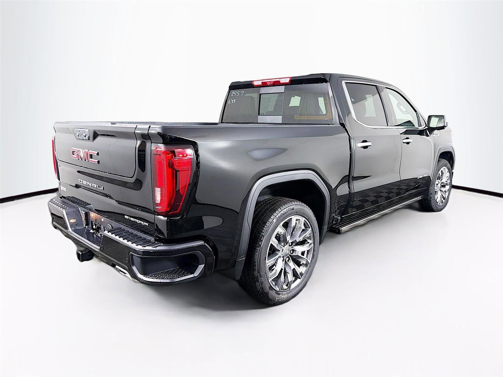 New 2026 GMC Sierra 1500 Denali w/ Denali Reserve Package image 7