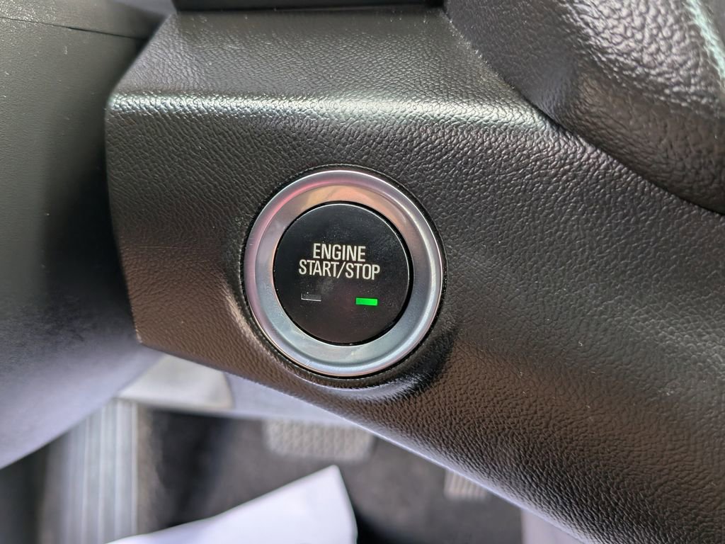 Used 2024 GMC Terrain SLT FWD image 29