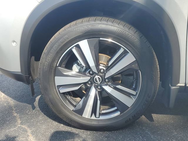 Certified 2023 Nissan Rogue Platinum image 5