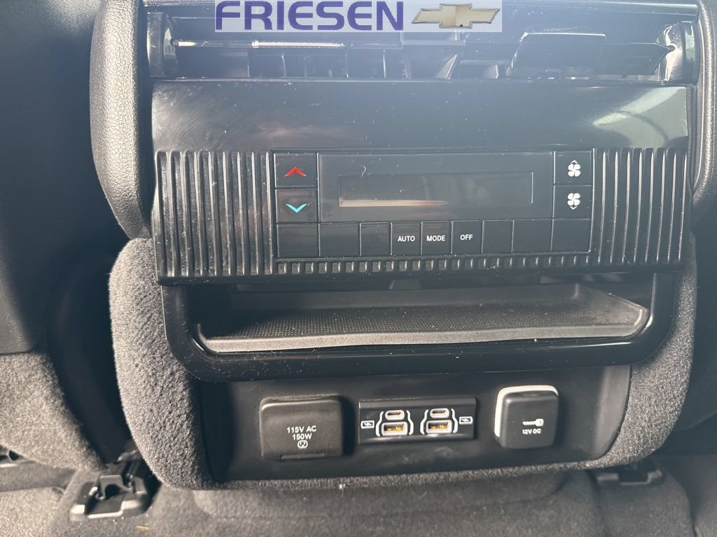Used 2024 Jeep Wagoneer L 4WD image 24