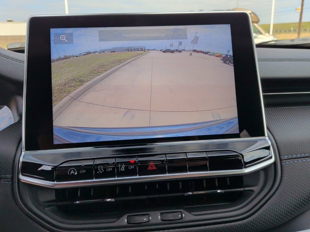 New 2026 Jeep Compass Altitude image 22