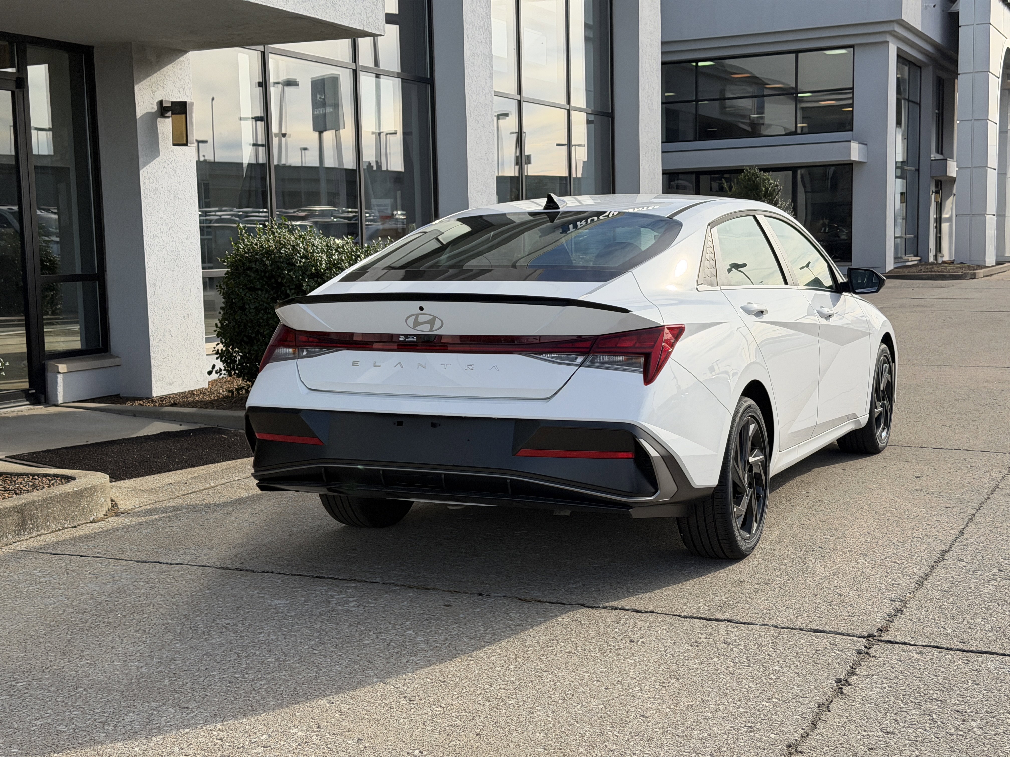 New 2026 Hyundai Elantra SEL Sport FWD image 5