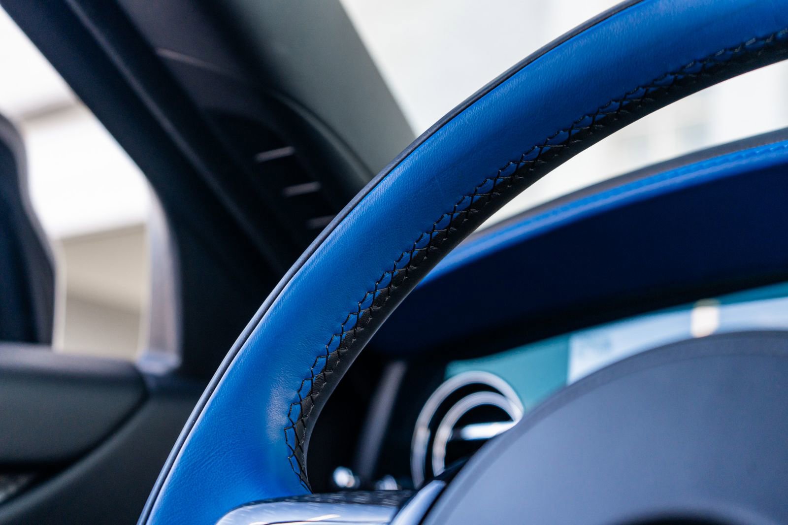 Used 2025 Rolls-Royce Ghost Black Badge image 34