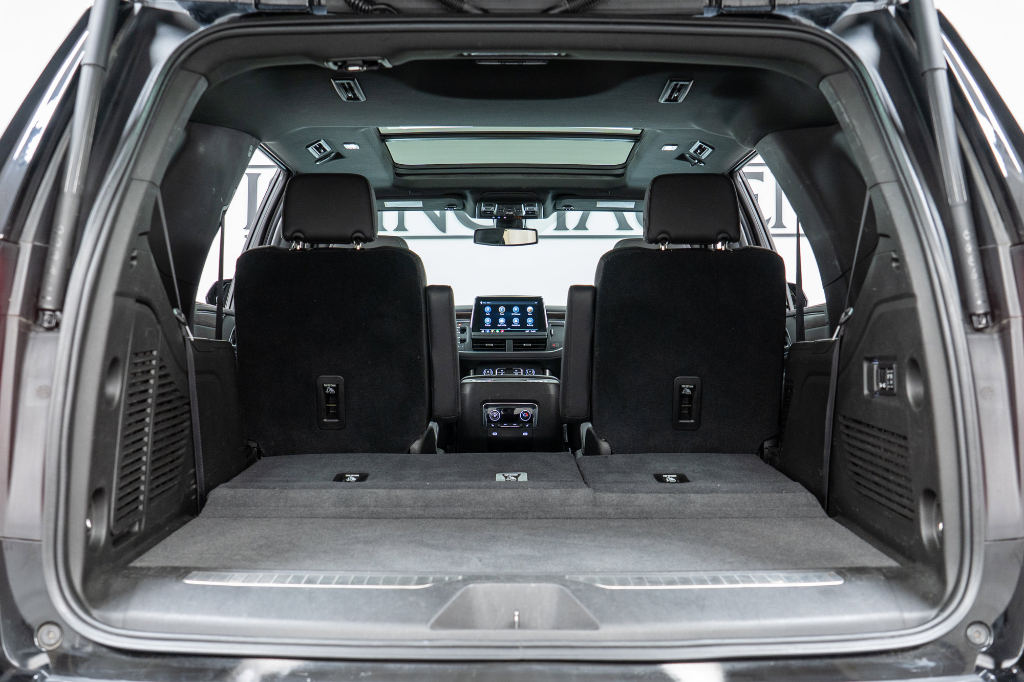 Used 2021 Chevrolet Tahoe Z71 w/ Z71 Signature Package image 10