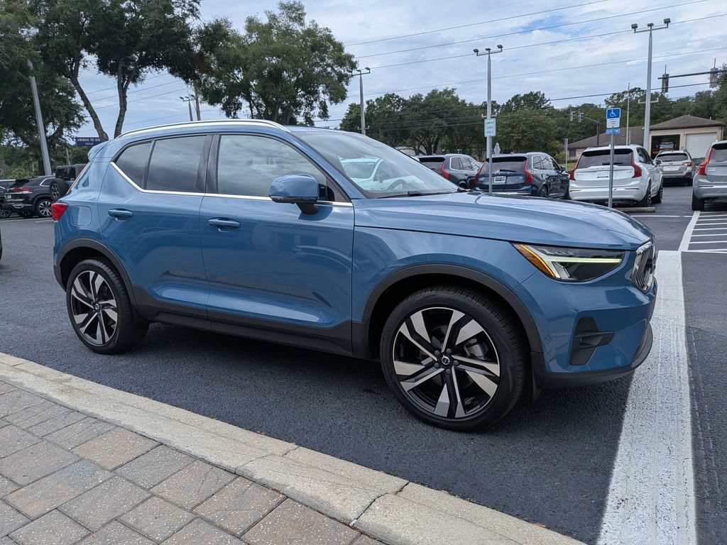 Certified 2023 Volvo XC40 B4 Plus w/ Protection Package Premier FWD image 8