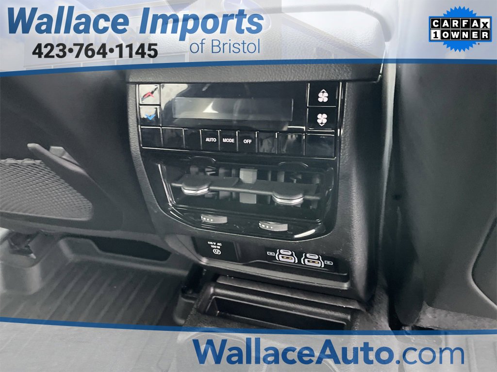 Used 2021 Jeep Grand Cherokee L Laredo image 23