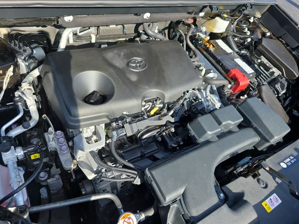 Used 2023 Toyota RAV4 XLE FWD image 30