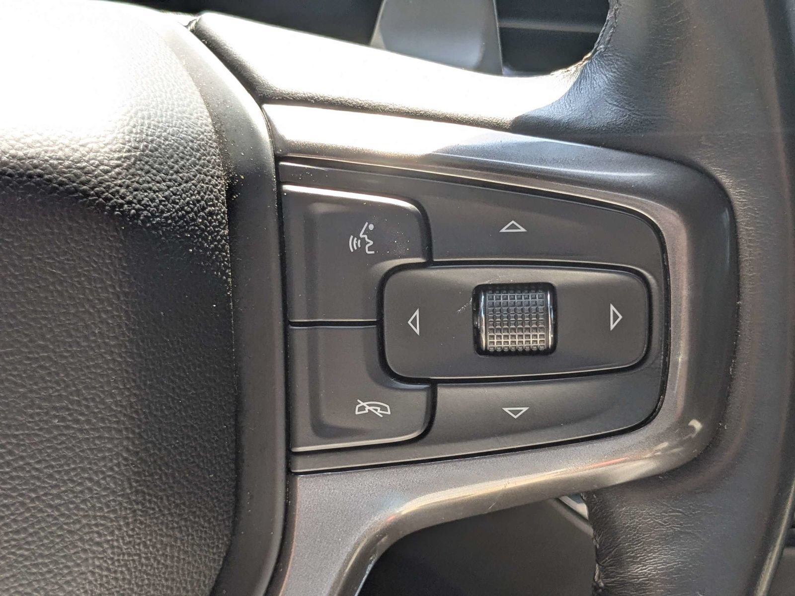 Used 2022 Chevrolet Silverado 1500 ZR2 w/ Technology Package AWD/4WD image 31
