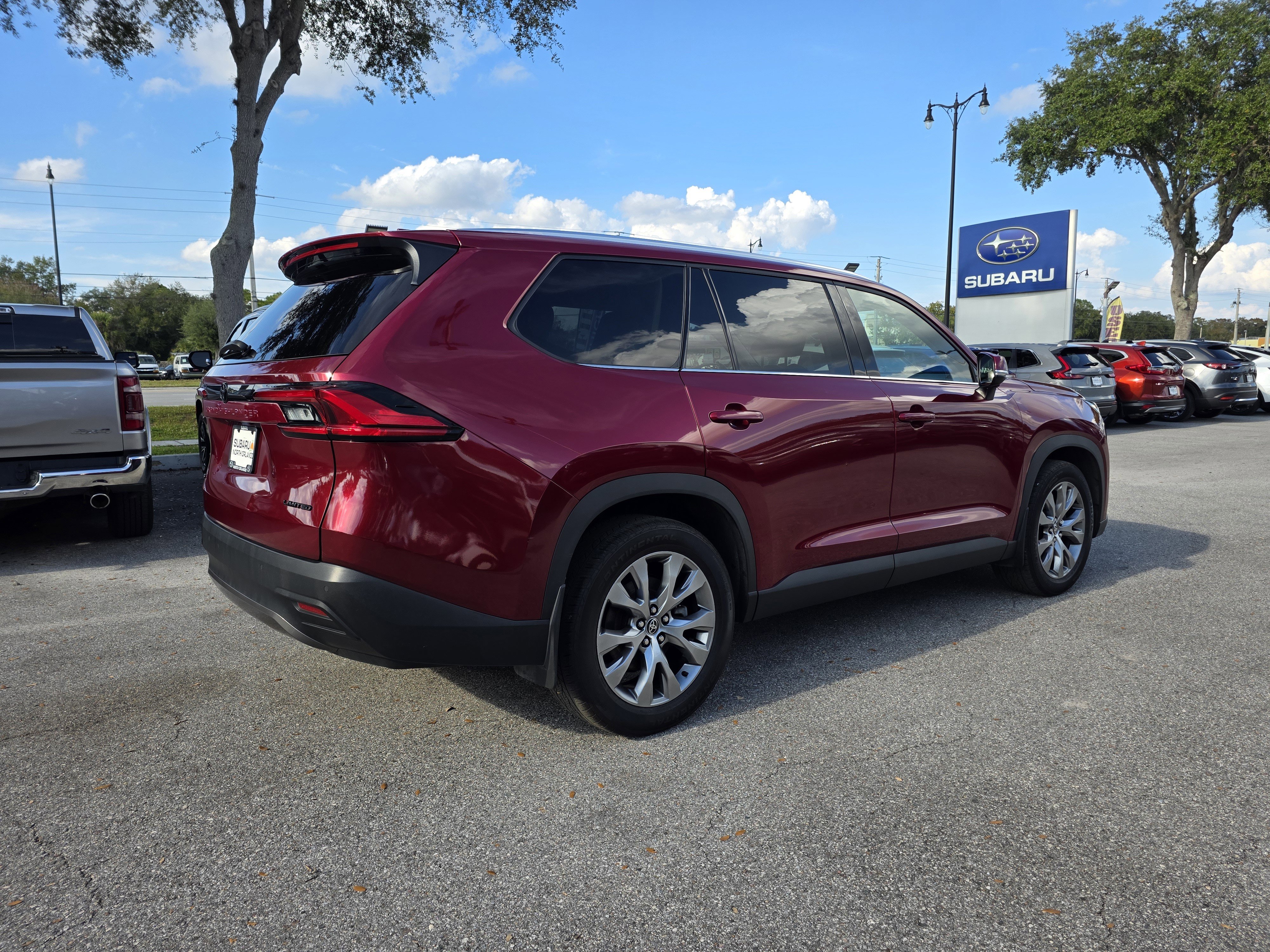 Used 2024 Toyota Grand Highlander Limited image 3